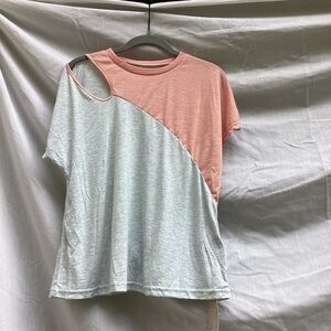 Emery Rose NWT light gray and pink top with cutout detail, size medium